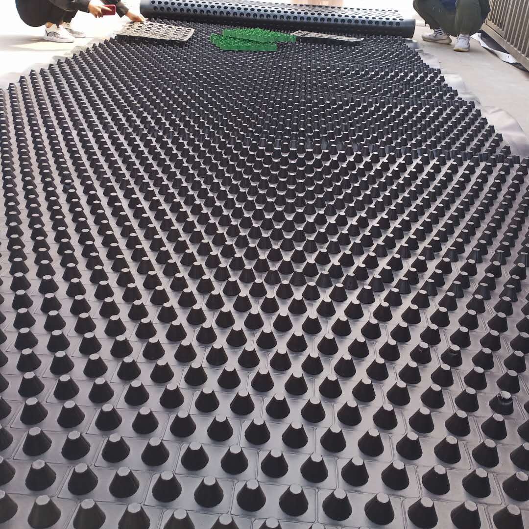 卷材阻根防排水板车库顶板塑料阻根板地下室卷状防排水板疏水板