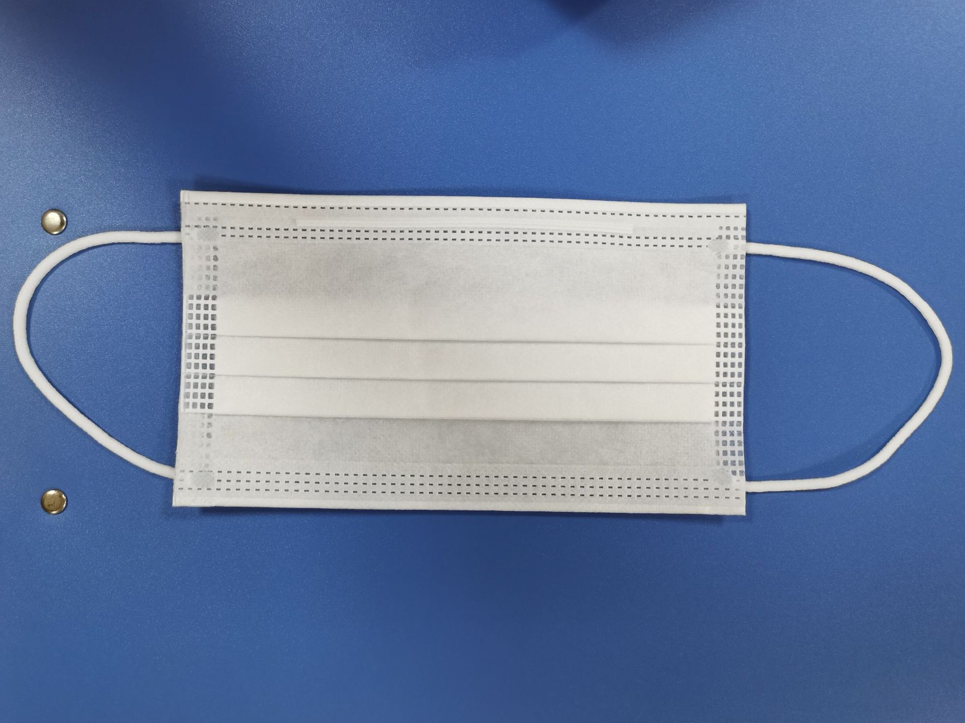 一次性防护口罩含熔喷布3层民用口罩普通防护日用口罩现货批发