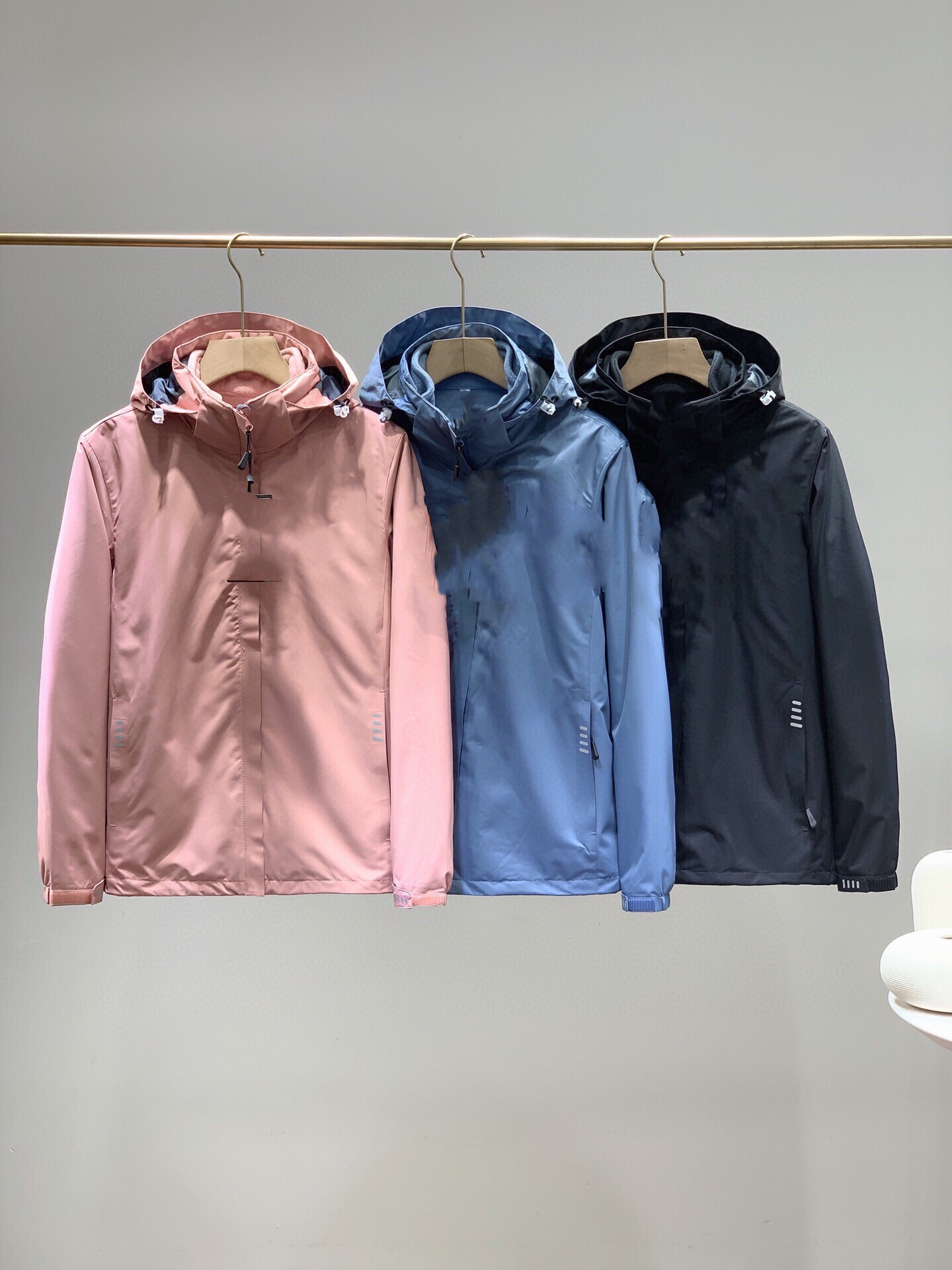 130531包邮20秋季新款t家女士时尚运动休闲二合一软壳冲锋衣