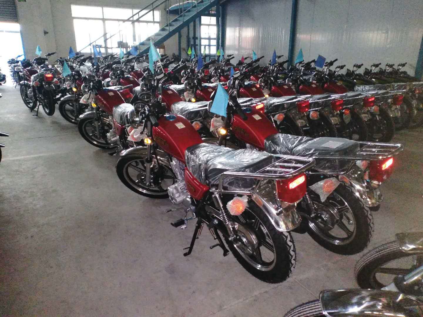 批发gn太子轻骑集团双鹰男装跨骑五羊cg王款燃油摩托车125