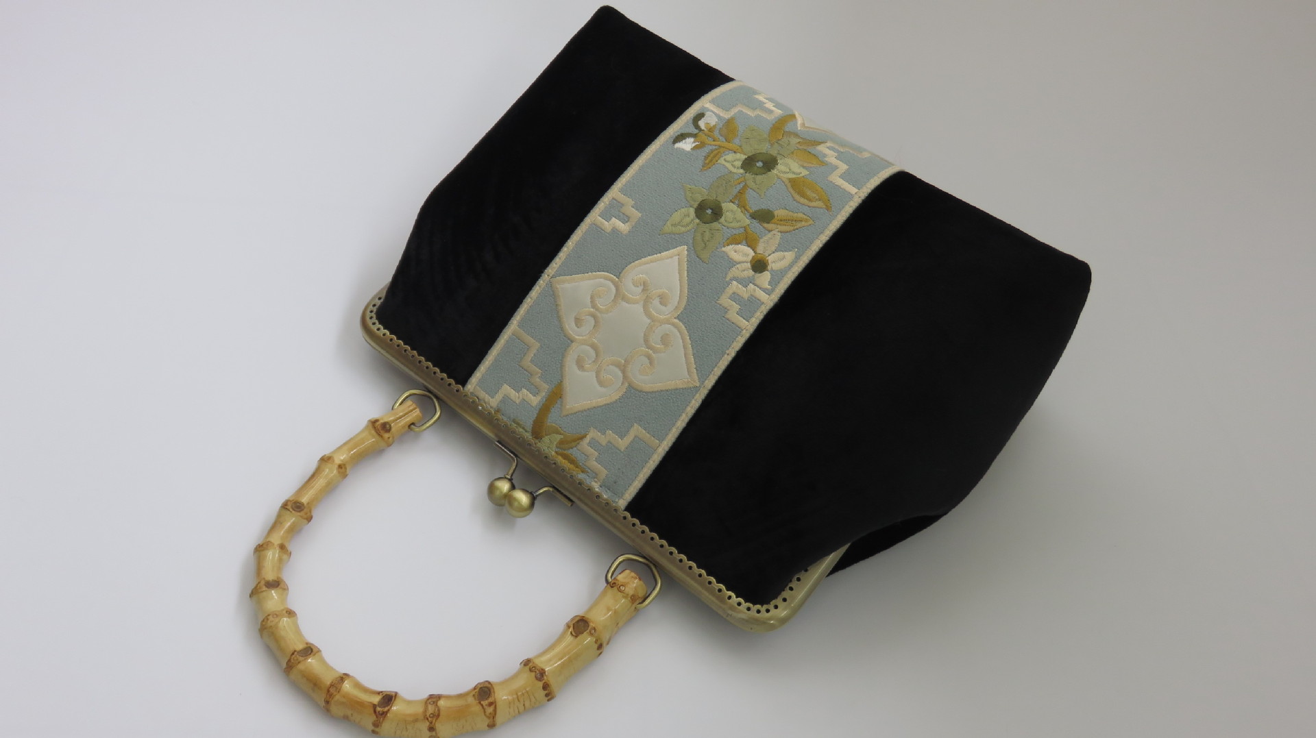 女包中式复古木柄丝绒素雅手提包绣片晚宴礼服包口金包成品