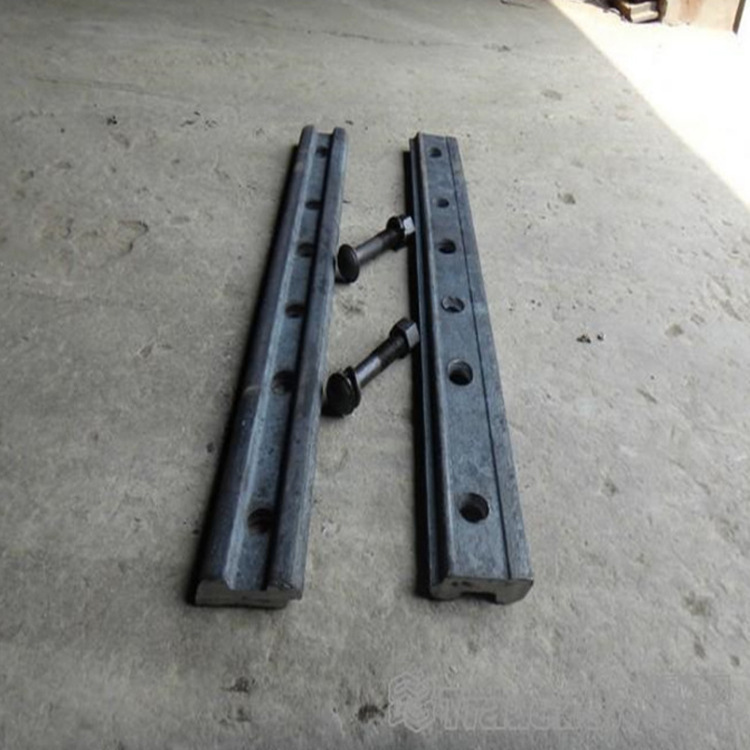 铁路钢轨道夹板 轻重轨道专用锻造鱼尾板 8kg-60kg现货钢轨夹板