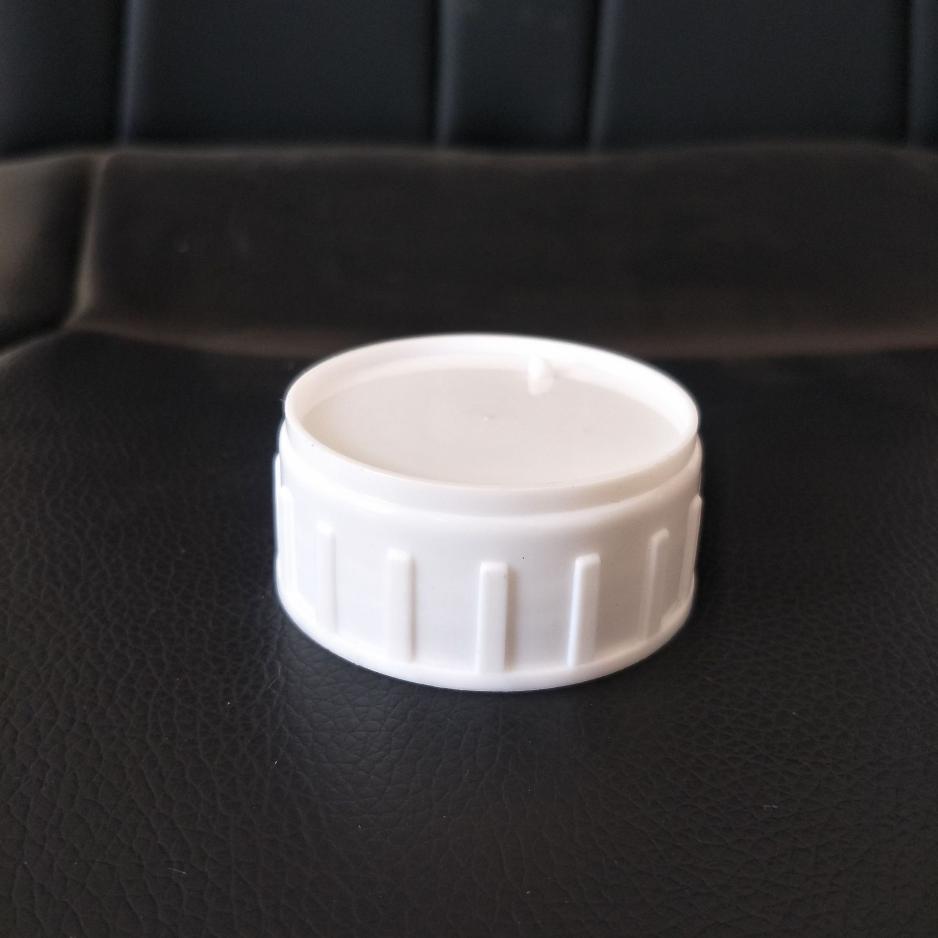 支持定制塑料盖农药化工通用瓶盖普通旋盖48口