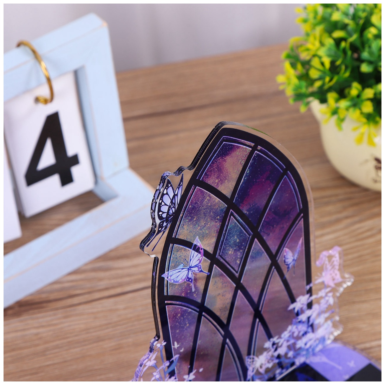 亚克力创意立牌 彩色异形摆件定制 桌面亚克力立牌展示牌厂家直销