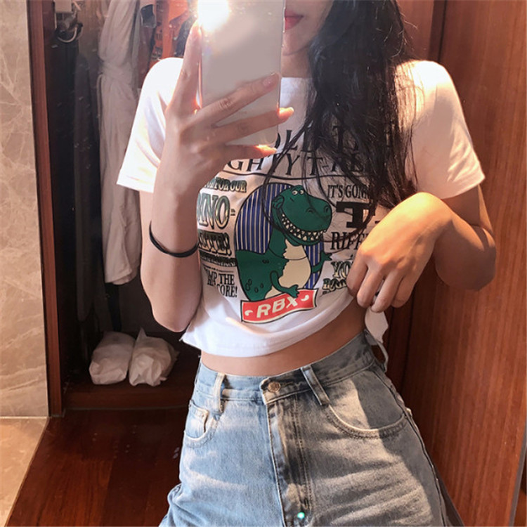 美女露肚脐衣服图片