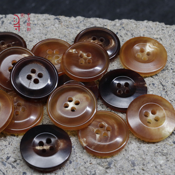 天然算盘珠两面用咖色四眼真牛角扣 高定男西装扣西裤礼服纽扣