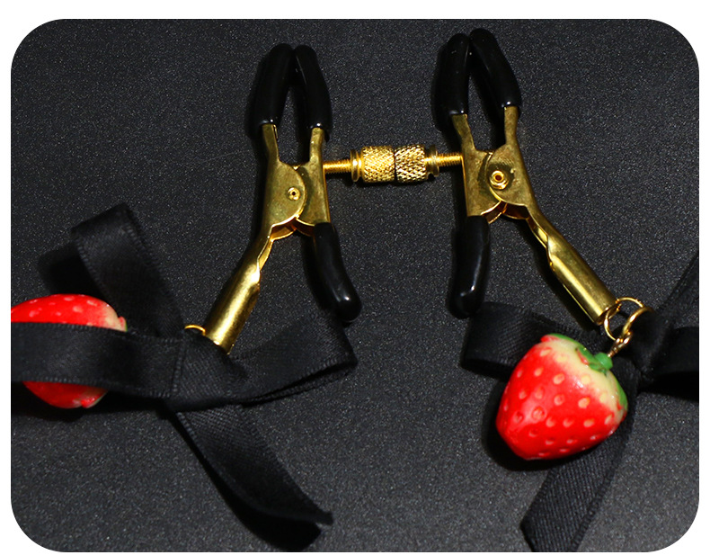 久爱sm草莓蝴蝶结铃铛金属乳夹 夫妻情趣另类性玩具 成人用品代发