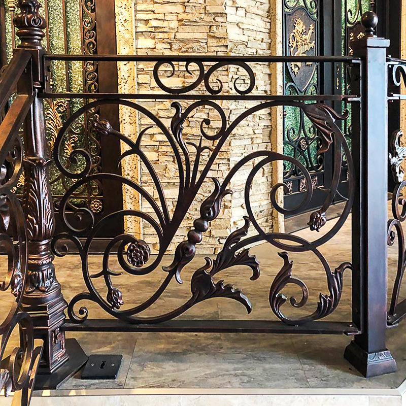 出口欧美别墅豪华铁艺护栏杆手工锻打栏杆烤漆防护栏高端定制