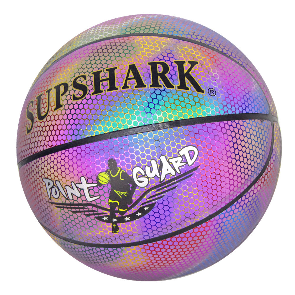 产品实拍图材料:进口超纤颜色:反光品牌:supshark尺寸:7号名称:篮球