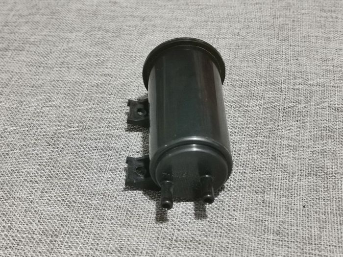 适用于摩托车碳罐禧发c8弯梁车改装车活性碳罐油箱空气净化器排放