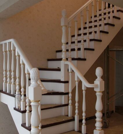 楼梯扶手实木栏杆室内欧式中式别墅木头飘窗阳台护栏简约现代家用