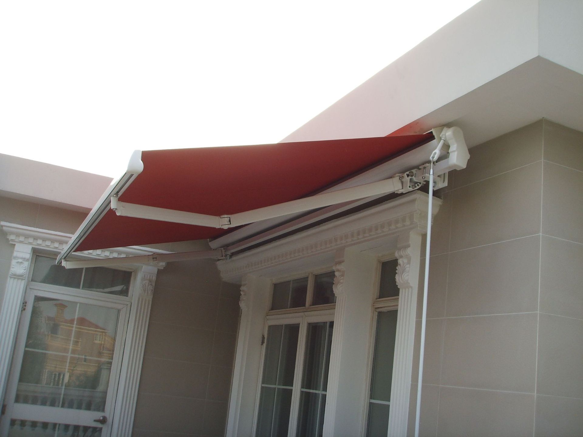 电动遮阳棚雨蓬窗户阳台彩棚 欧式户外电动露阳台遮雨棚挡雨蓬