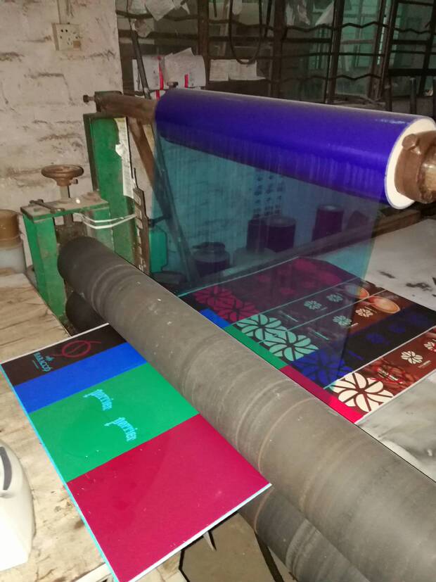 定制马口铁护手霜小圆罐 清凉膏薄荷膏铁盒 珍珠粉唇釉包装盒