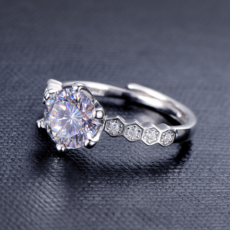 s925纯银莫桑石钻戒 1克拉经典六爪蜂巢开口戒指女 求婚戒送女友