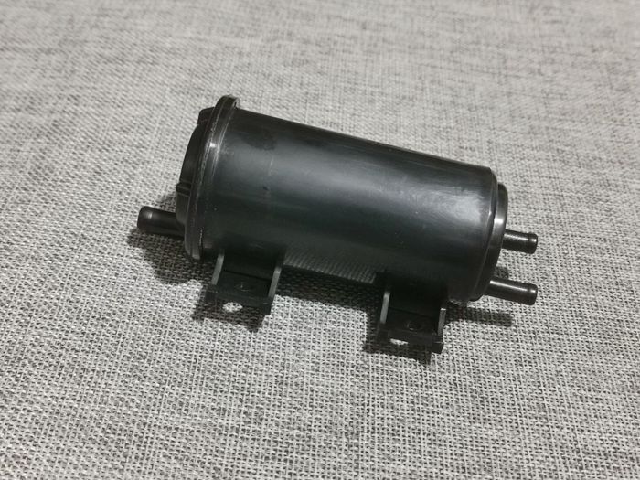 适用于摩托车碳罐禧发c8弯梁车改装车活性碳罐油箱空气净化器排放