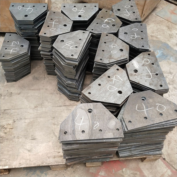 中厚钢板激光切割 圆方管uh型槽角钢材割长孔 激光切割加工