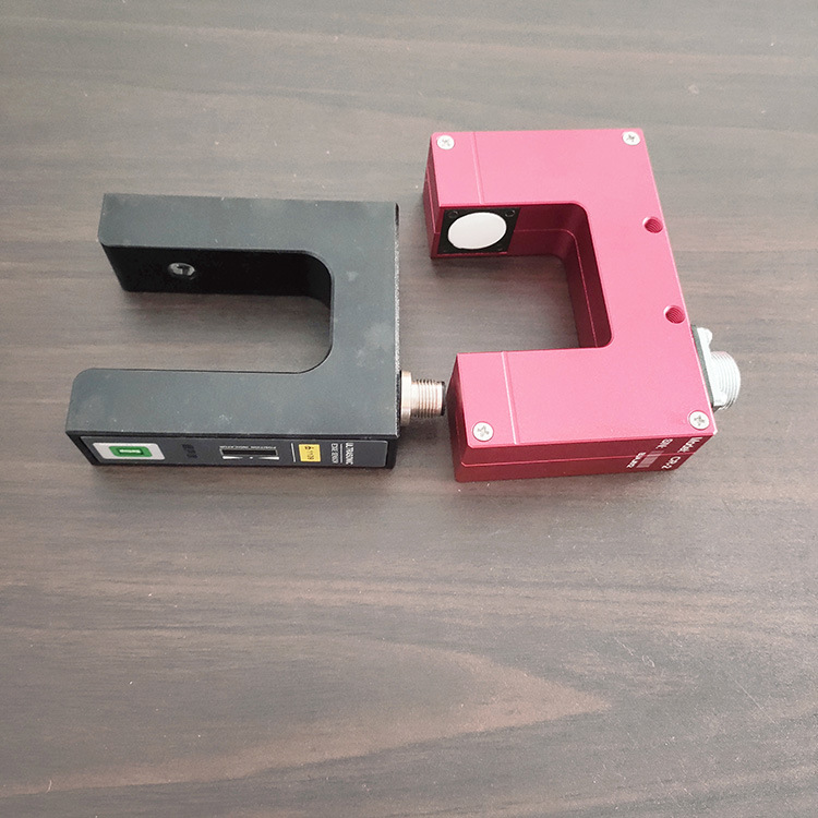 现货供应u型光电电眼 纠偏超声波传感器us-400s伺服纠偏系统