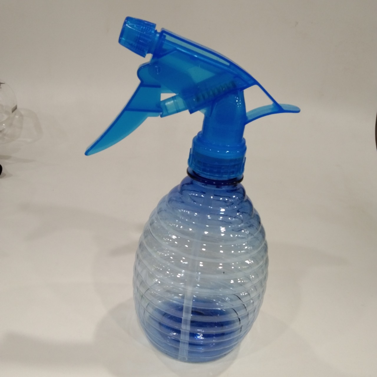 塑料小喷壶园艺工具洒水浇花壶压力喷雾瓶居家清洁喷壶消毒喷雾器