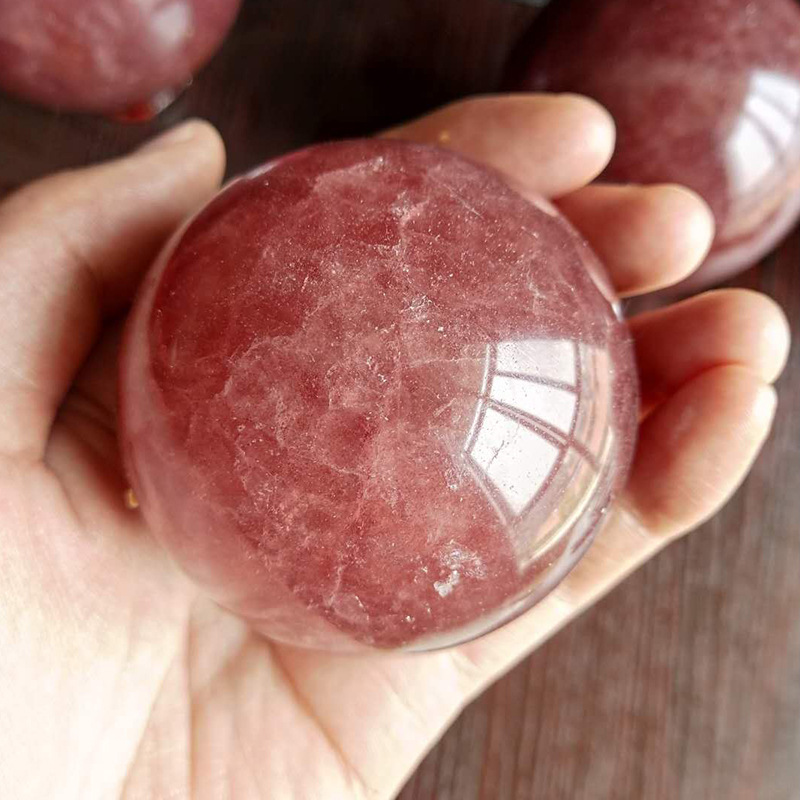 供应东海天然水晶球 草莓晶球居家办公室摆件 草莓晶球装饰品跨境