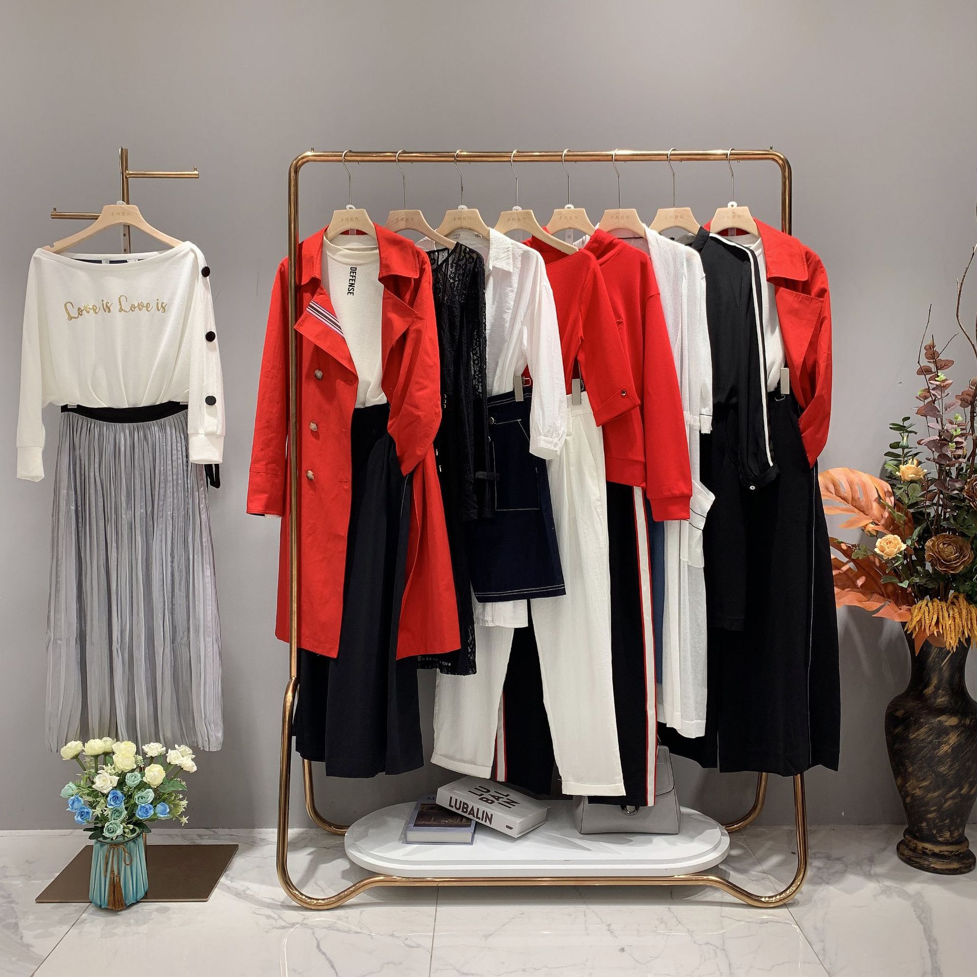 卡芙芮22春款上新专柜撤柜品牌折扣女装大牌剪标女装快手直播货源