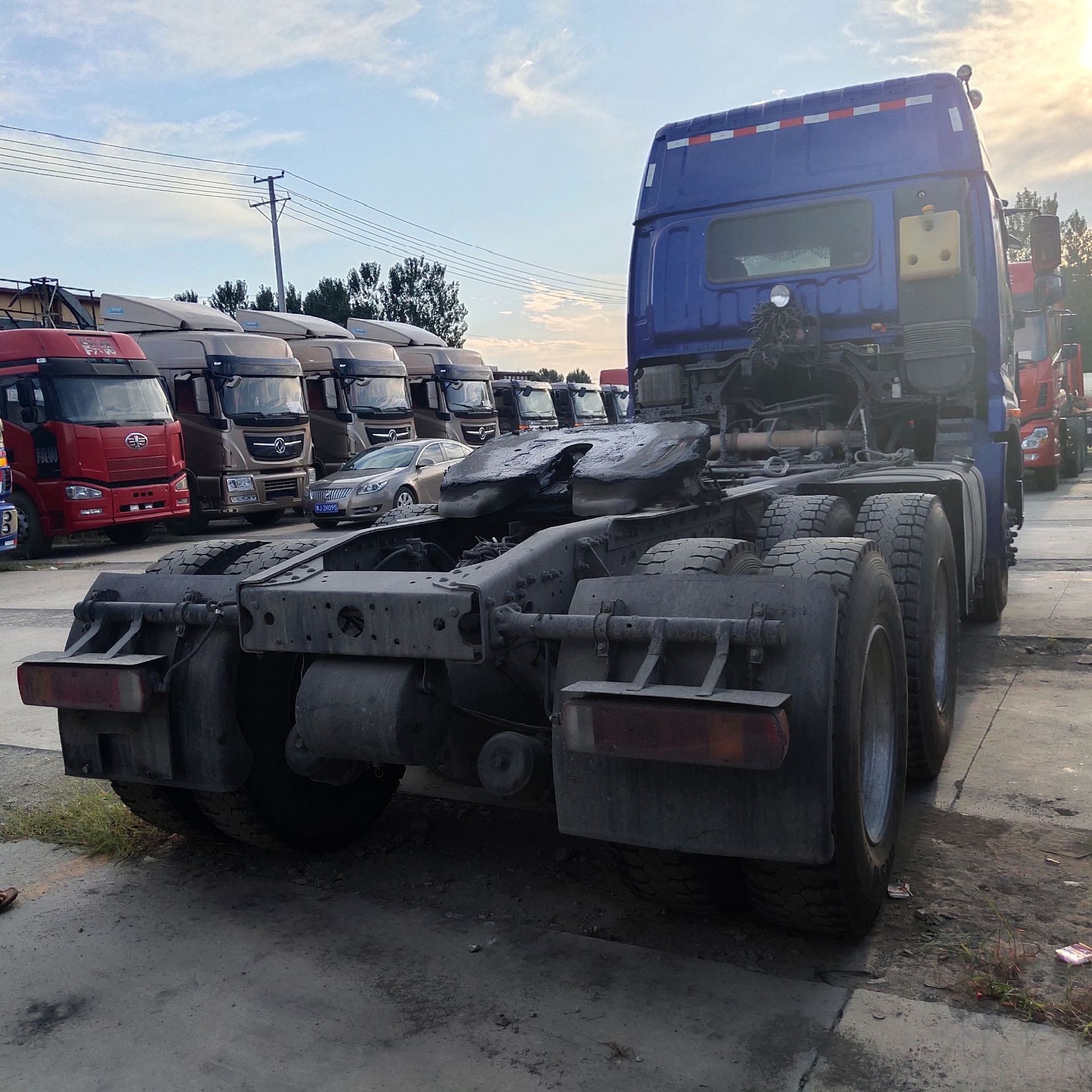 江苏销售二手半挂牵引车头福田欧曼牵引车头 半挂牵引卡车 全挂车