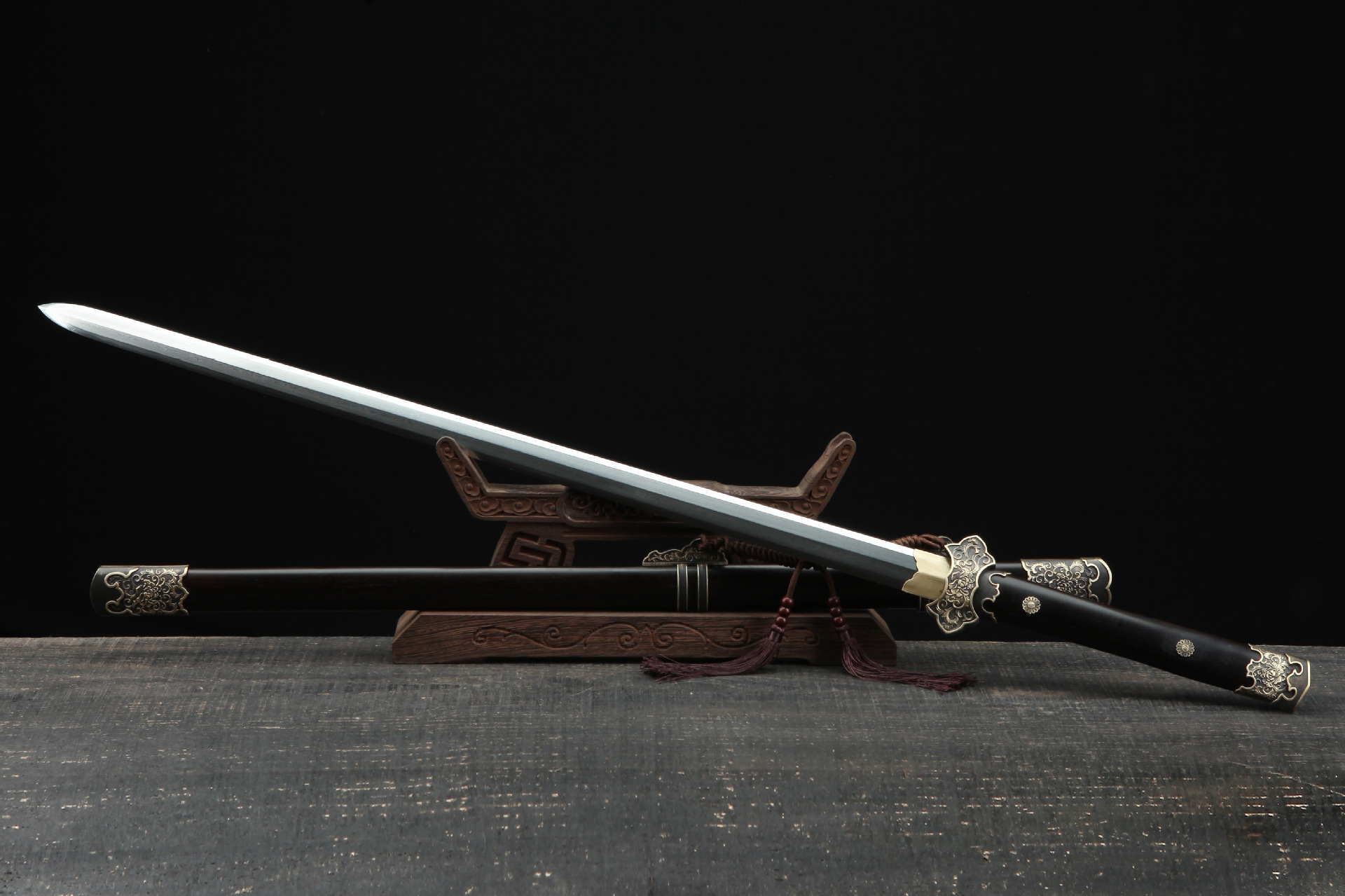 龙泉刀剑花纹钢烧刃一体清剑黑檀木宝剑手工收藏唐剑冷兵器未开刃