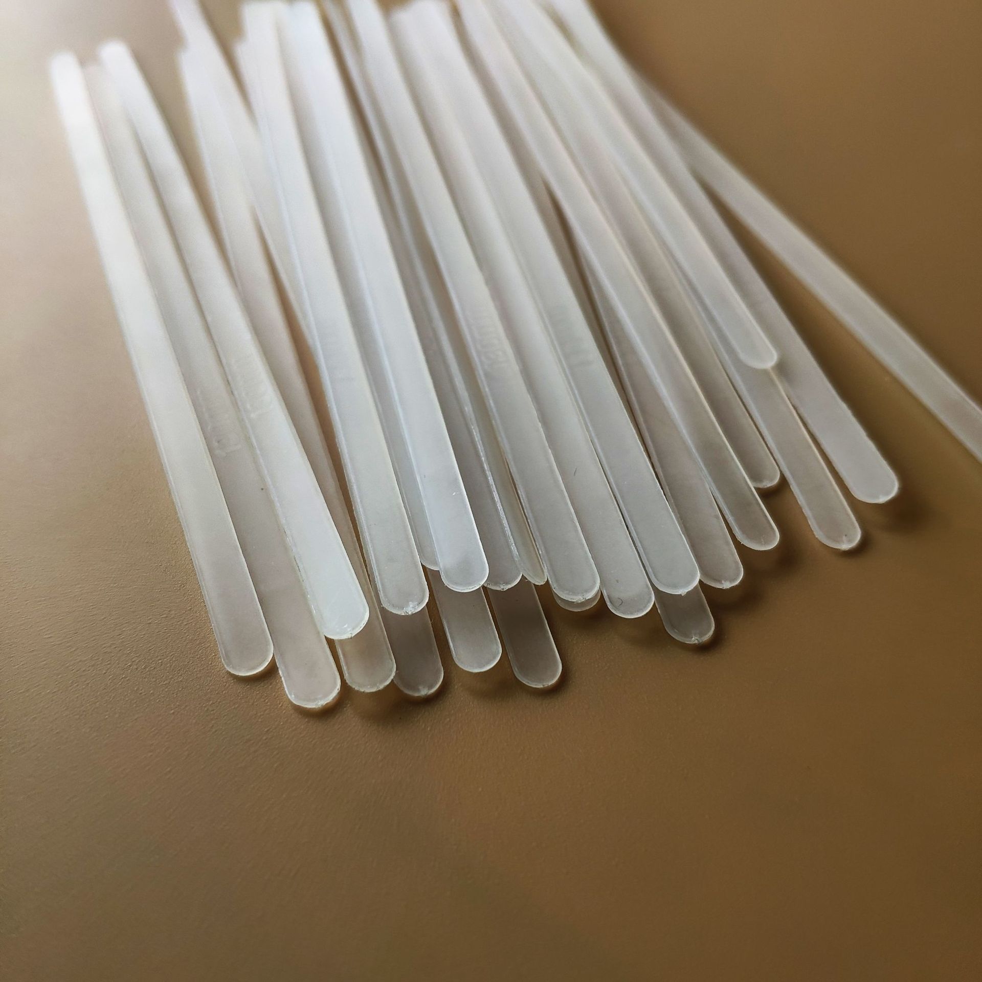 可过针车5mmpp胶骨 透明pp鱼骨 婚纱内衣侧骨塑料胶骨条-阿里巴巴