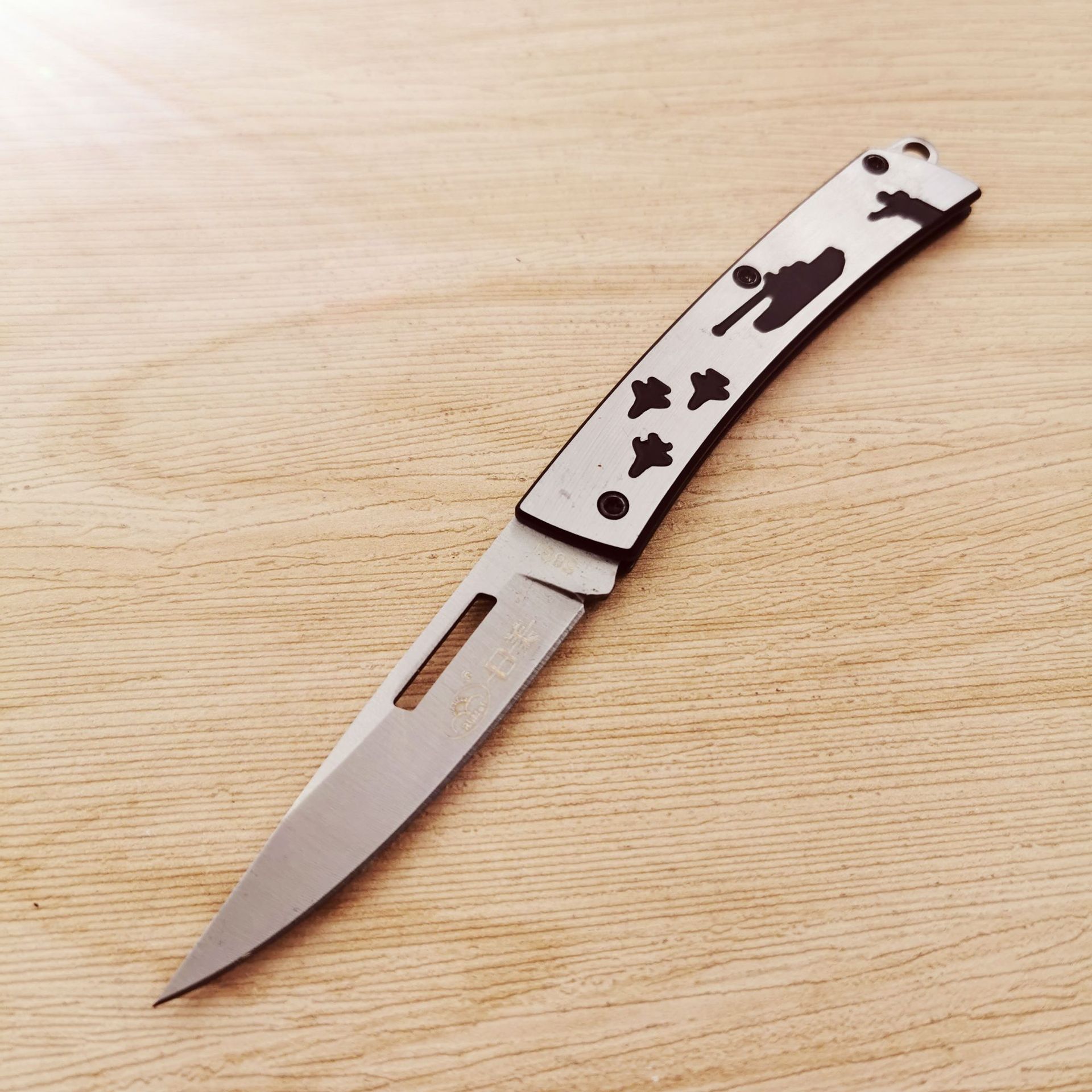 日美rm5831小刀迷你随身便携折刀刀具合金水果刀户外刀批发