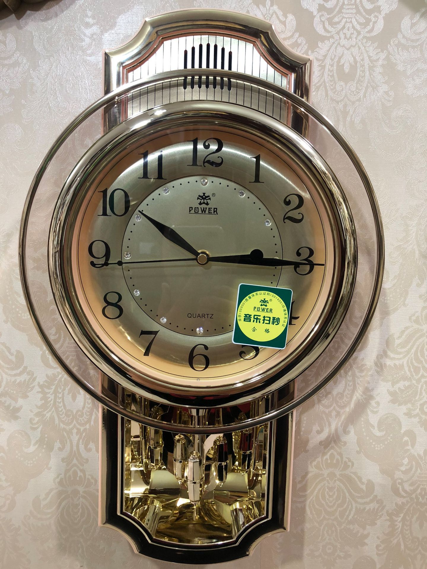 霸王音乐报时石英钟客厅挂钟挂表家用转摆卧室创意时钟表-阿里巴巴