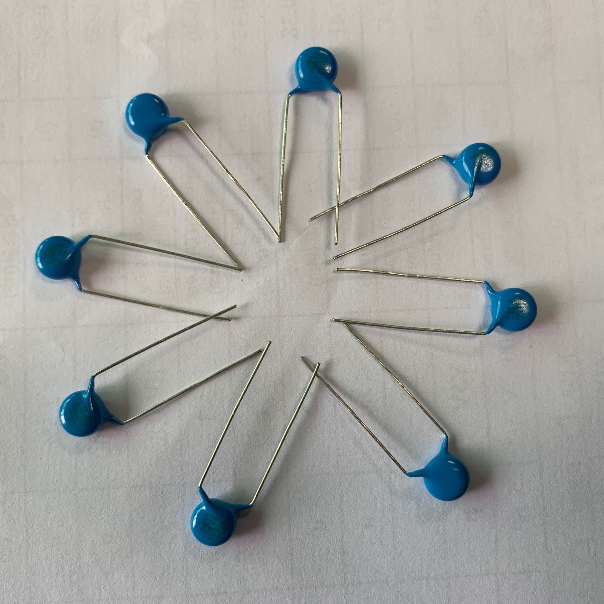 压敏电阻安规电容cbb电容铝电解电容厂家直销品质保证规格齐全