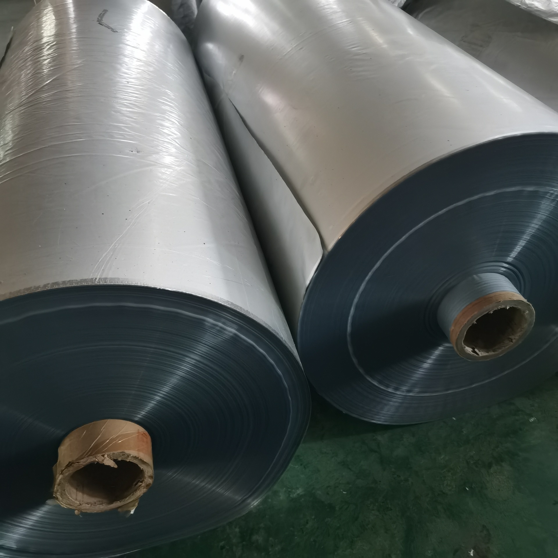 外层加工干复铝箔布保温隔热热封压敏铝箔布新型聚酯制作材料