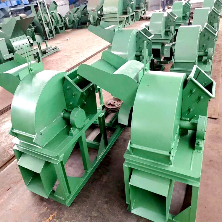 供应420型菇木粉碎机 粉碎果园树枝的机器 锯末木屑机木头刨花机