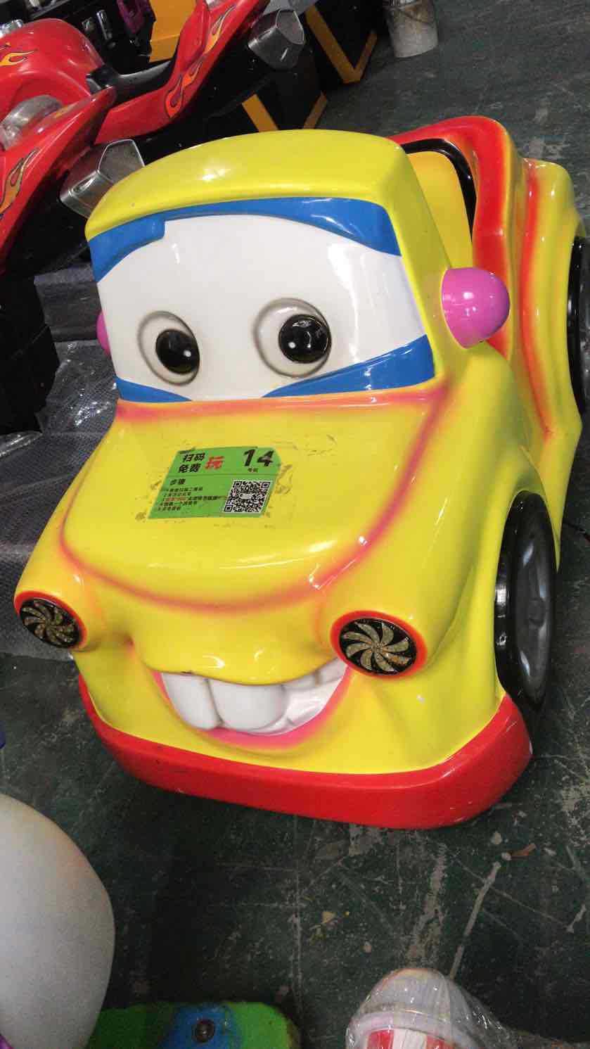 二手玻璃钢摇摇车3d互动液晶板摇摆车投币摇摇机