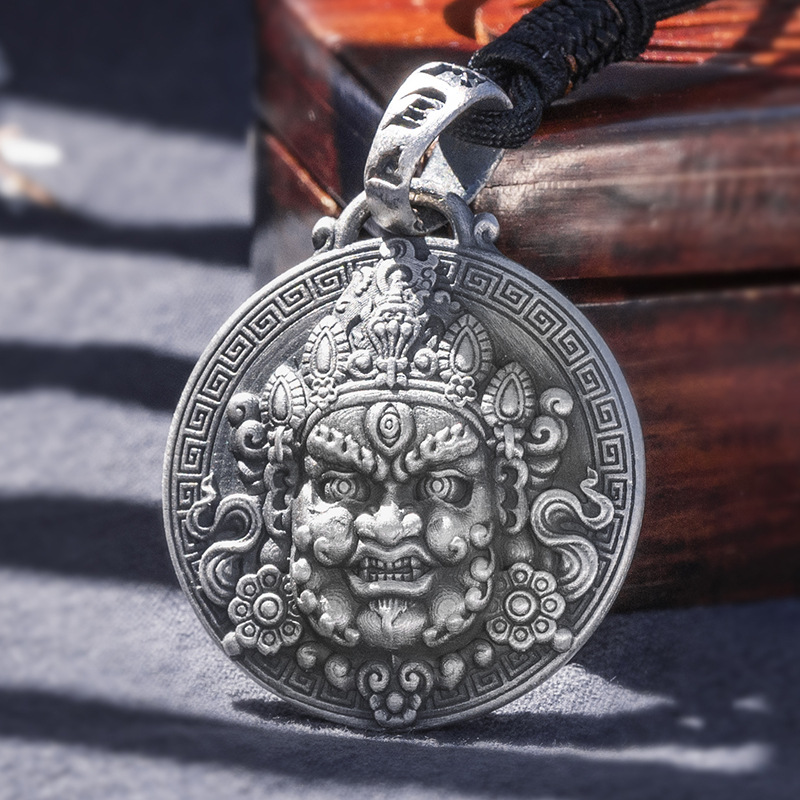 足银s999本命佛吊坠足银三眼智慧佛银挂饰原创手工佛牌诚招代理