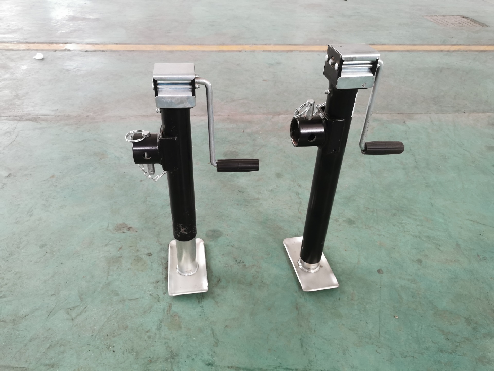 侧摇拖车千斤顶批发拖车平板车承重支腿 手摇式可升降