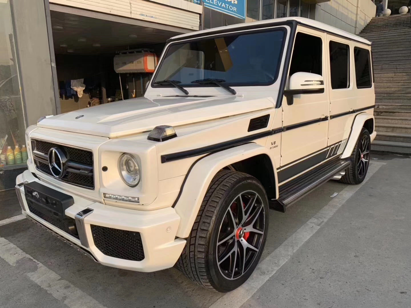 适用于老款奔驰g500 w463改装g63包围 前杠中网 灯框 日行灯 轮眉