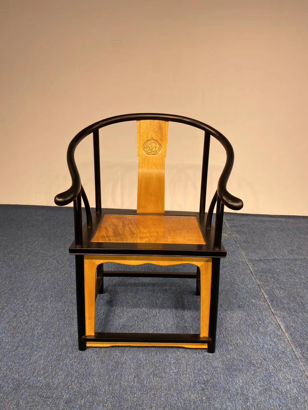 金丝楠镶嵌黑檀榫卯圈椅太师椅三件套实木仿古家具新中式官帽禅椅