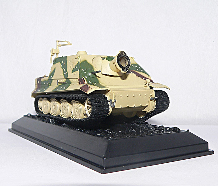 12004 突击虎(强虎)重型突击炮-1944 静态合金坦克模型
