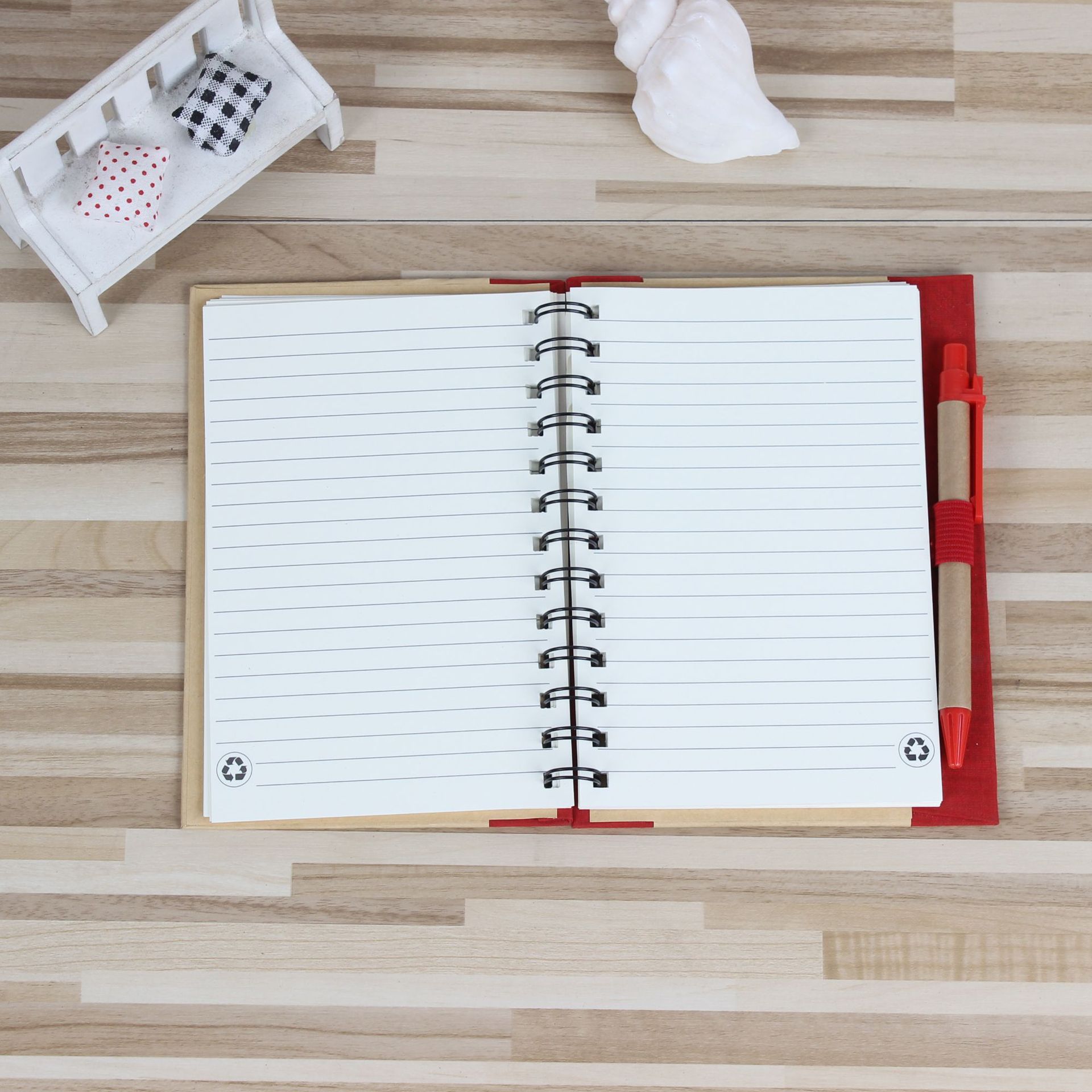 厂家定做牛皮纸 线圈本笔记本带笔日记本绑绳记事本定制logo