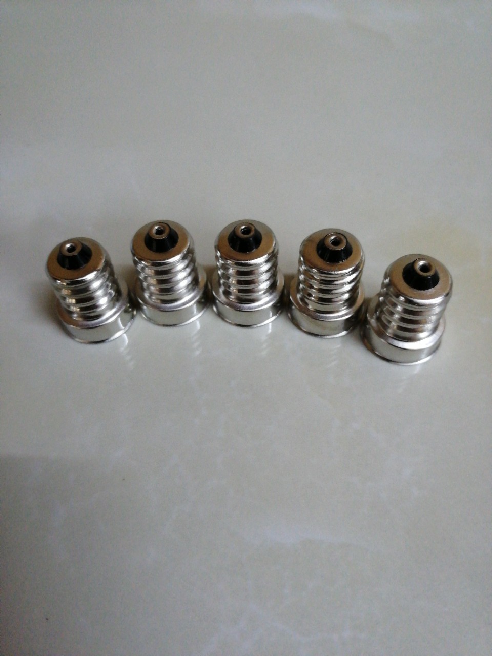 e12s灯头喇叭口 铜镀镍标准头灯泡头 e12喇叭口灯头常规灯头