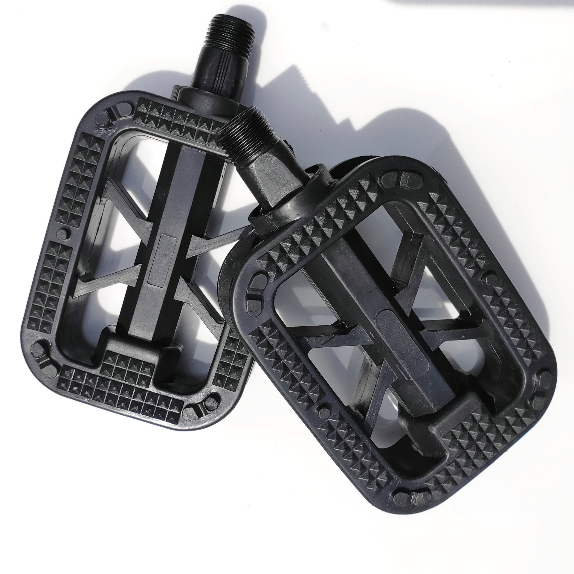 自行车脚蹬/电动车脚踏/公主防滑脚踏/童车塑料米字脚踏/配件