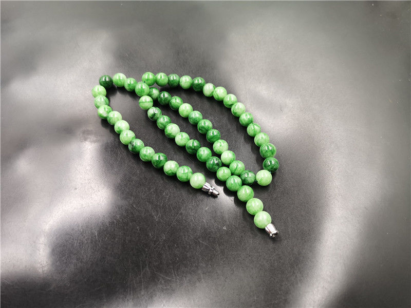 干青铁龙生翠玉圆珠项链 女款干青玉项链 锁骨项链 绿色玉石项链