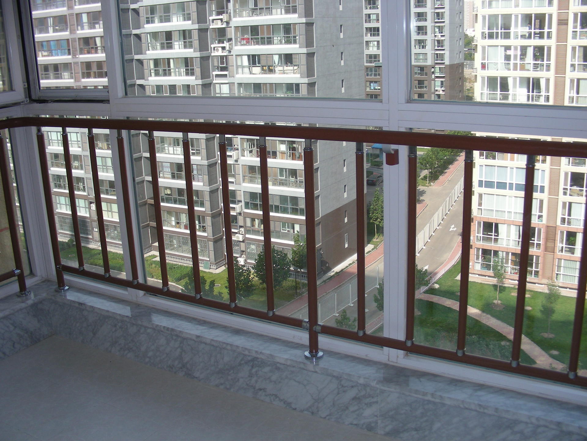 厂家直供 阳台护栏 小区别墅安全防护栏 天台楼顶栏杆扶手