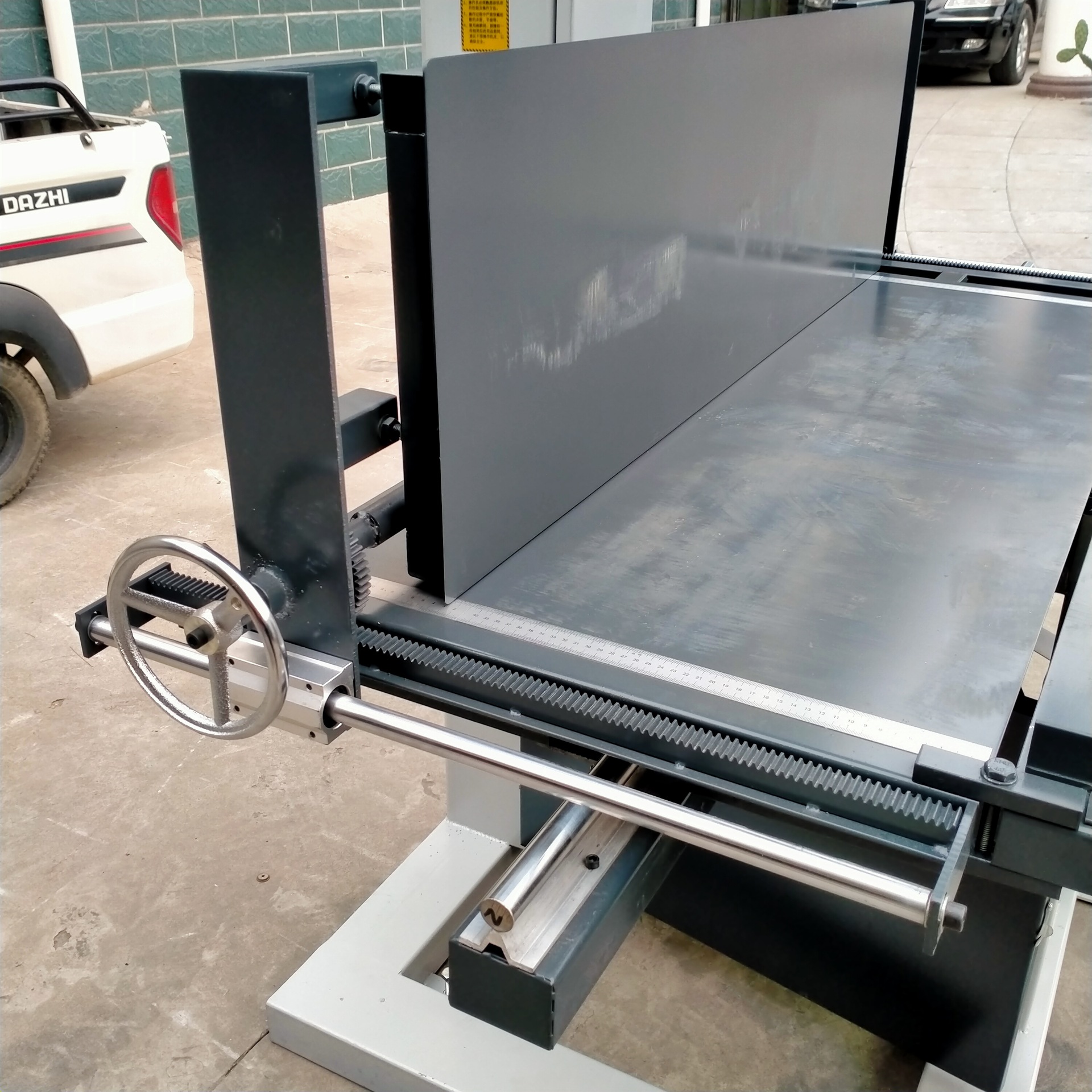 厂家整机发货 免安装立式带锯机两相电三相电移动式345型号锯床