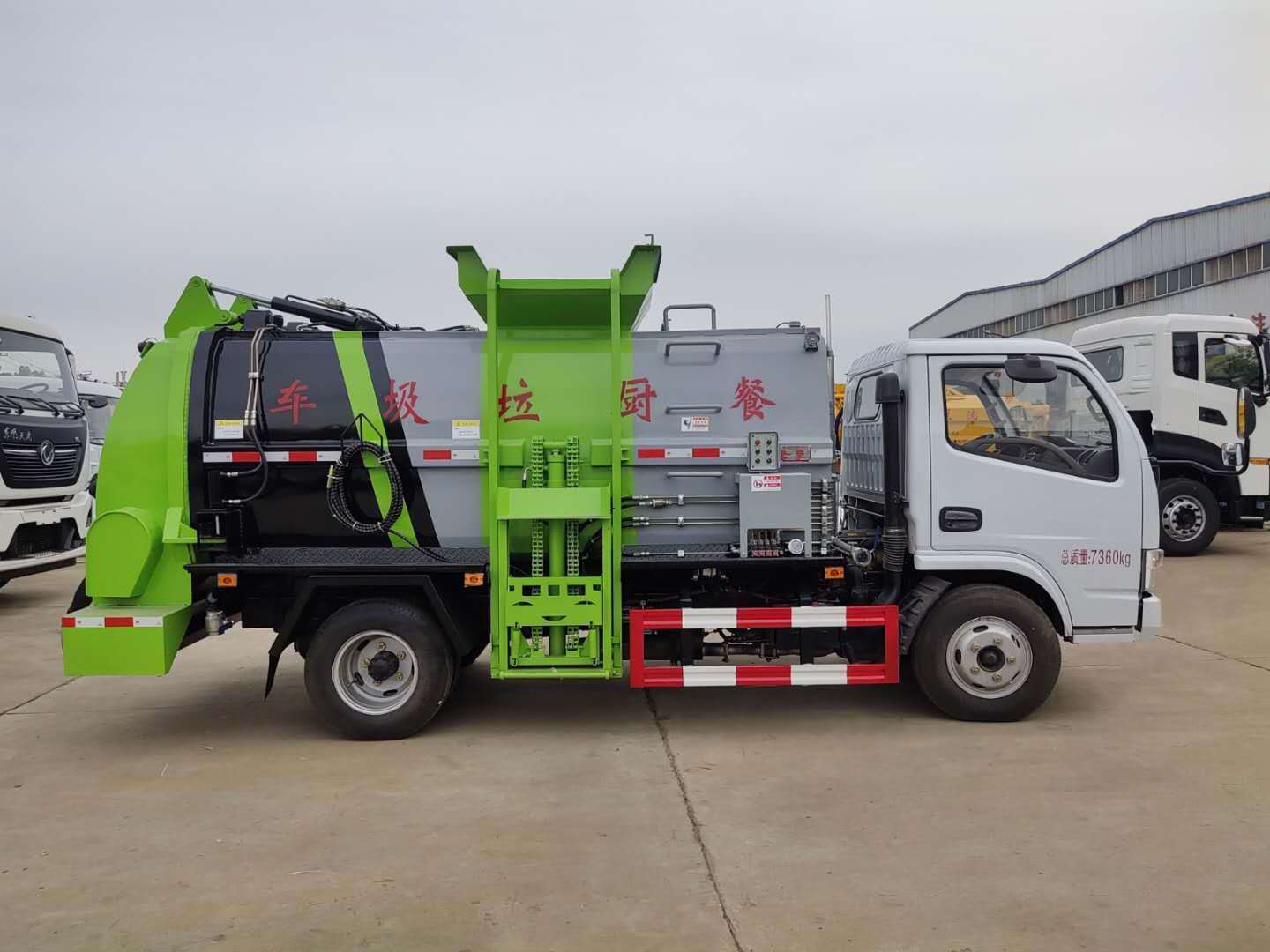 供淮安国六5.6吨餐厨垃圾车,泔水运输车15897652032张