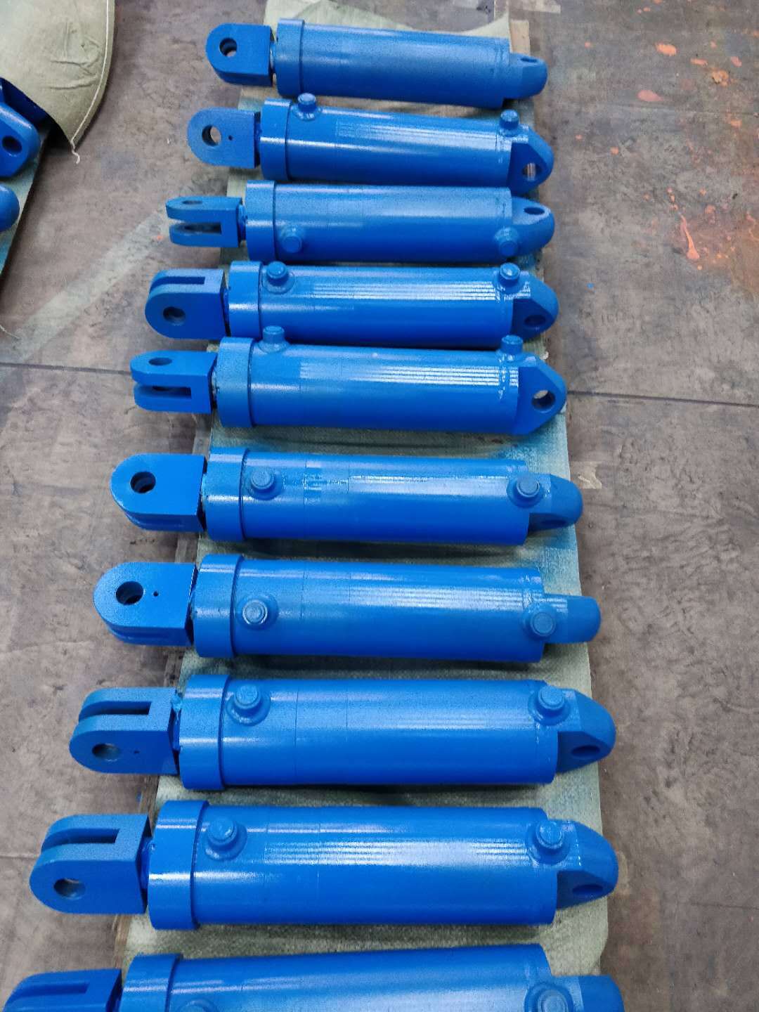 加工定制小型重型液压油缸升降型双向液压缸