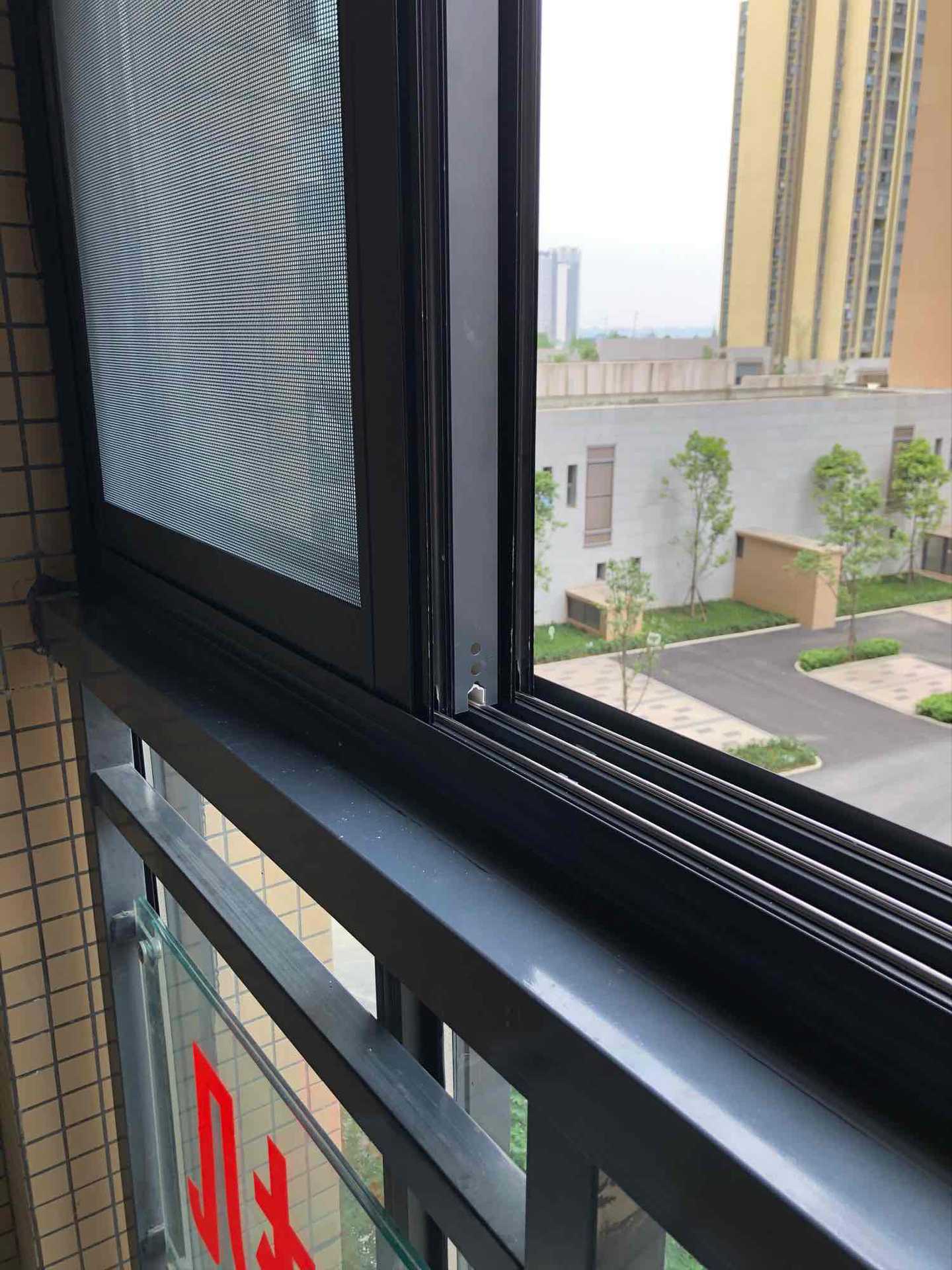 断桥铝门窗封阳台铝合金平开窗定制厂家直销纱窗一体防盗推拉窗