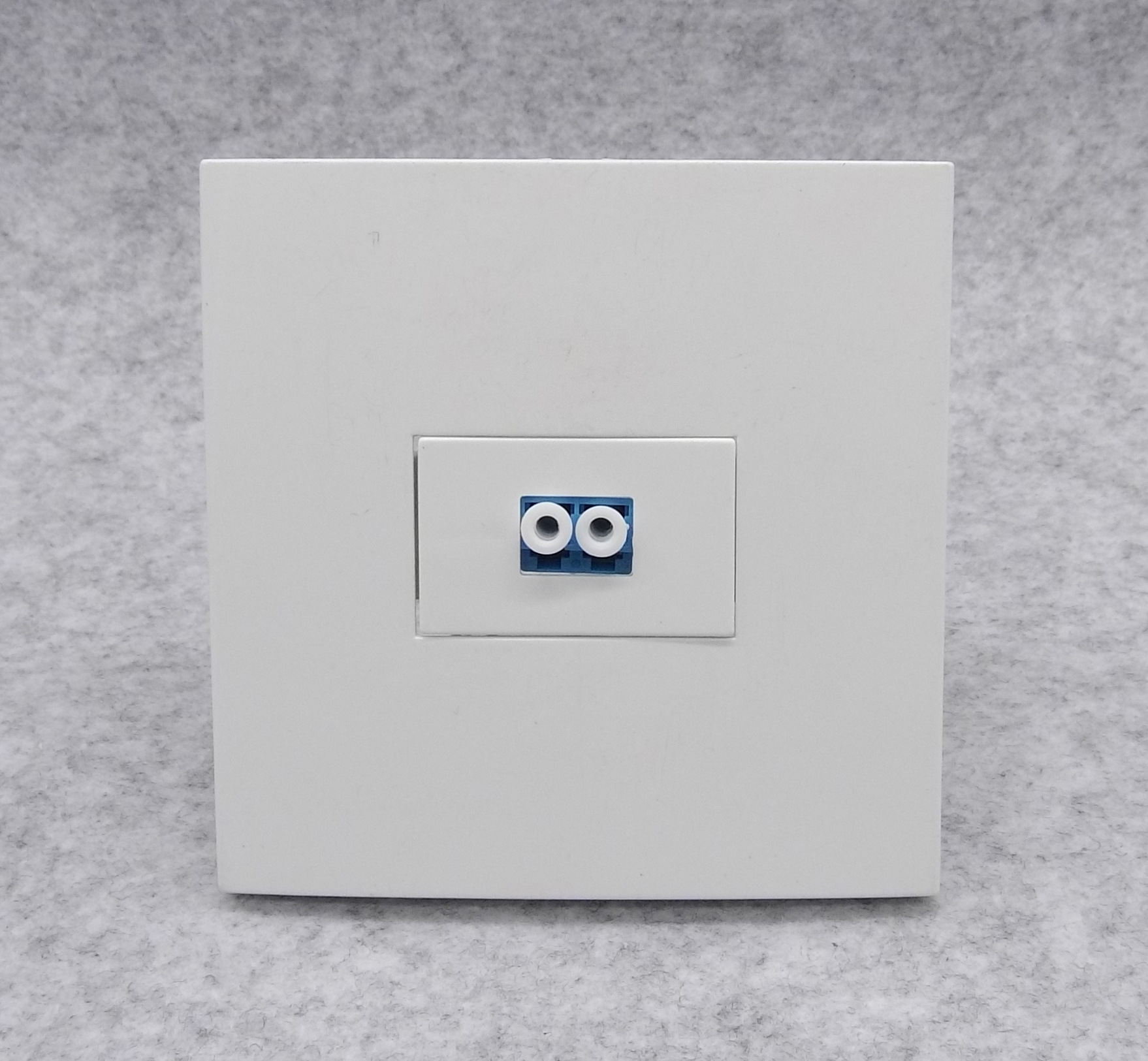 86型lc光纤插座面板 双模二芯lc光纤耦合器墙壁网络宽带面板插座