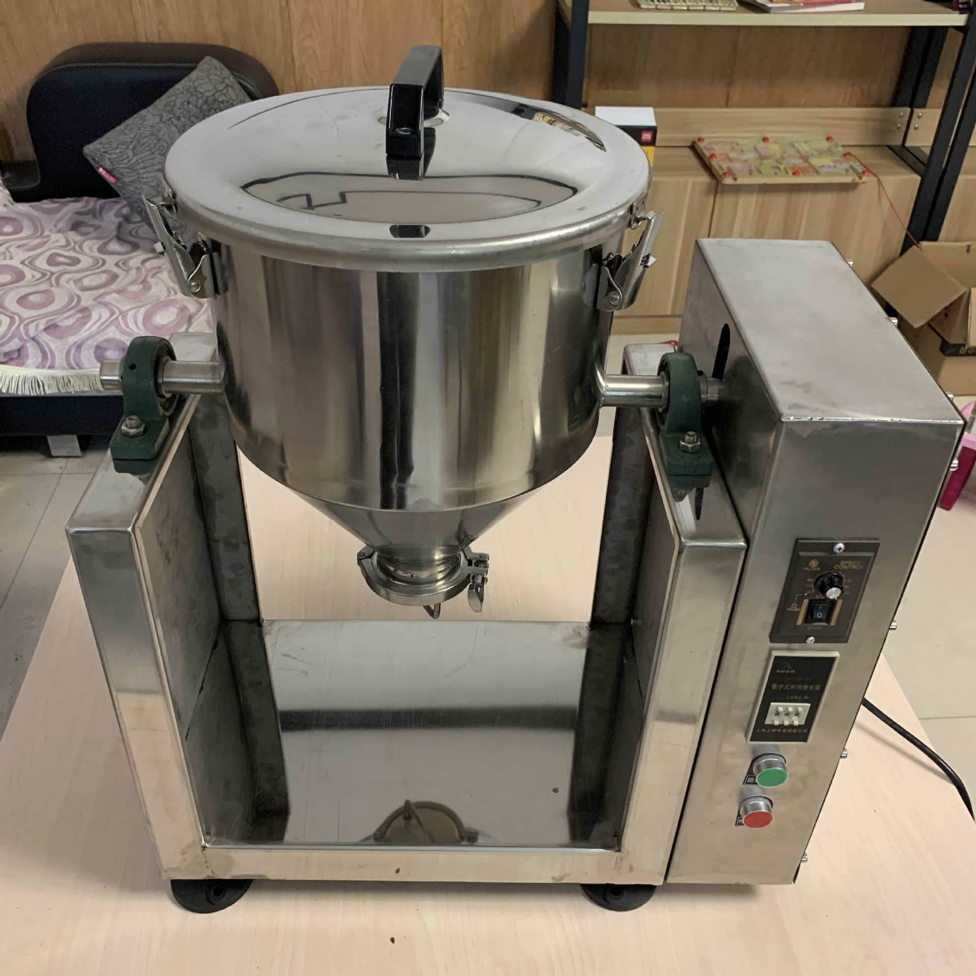 实验室粉末混合搅拌机小型不锈钢鼓式混料机中药食品粉预混机