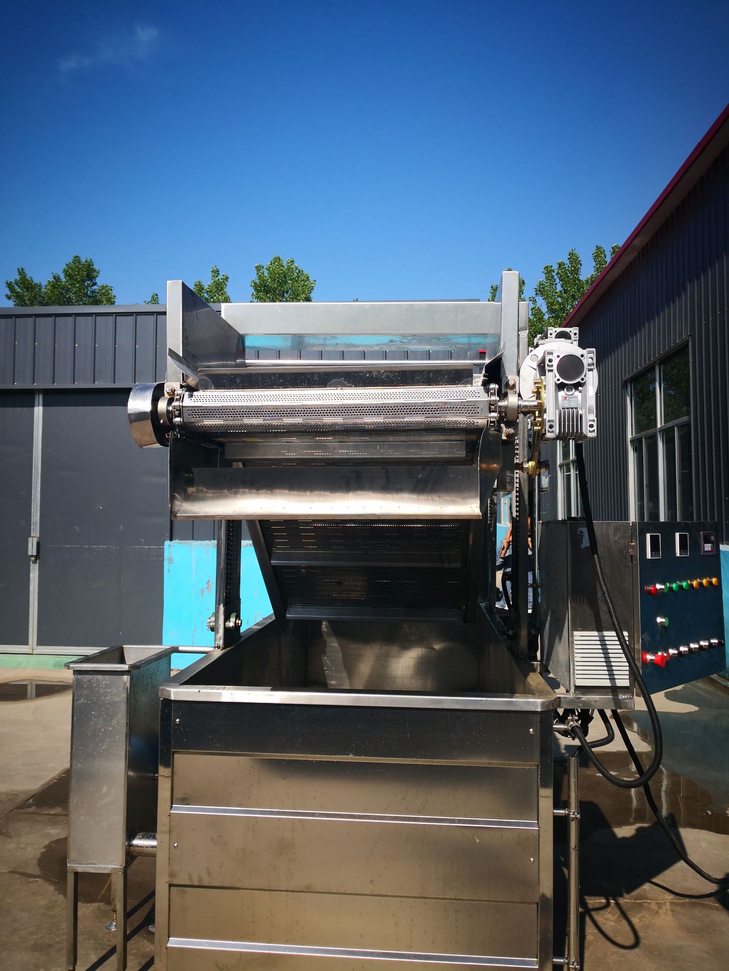 大枣真空油炸机 全自动蚕豆油炸机 不锈钢香蕉片油炸机设备